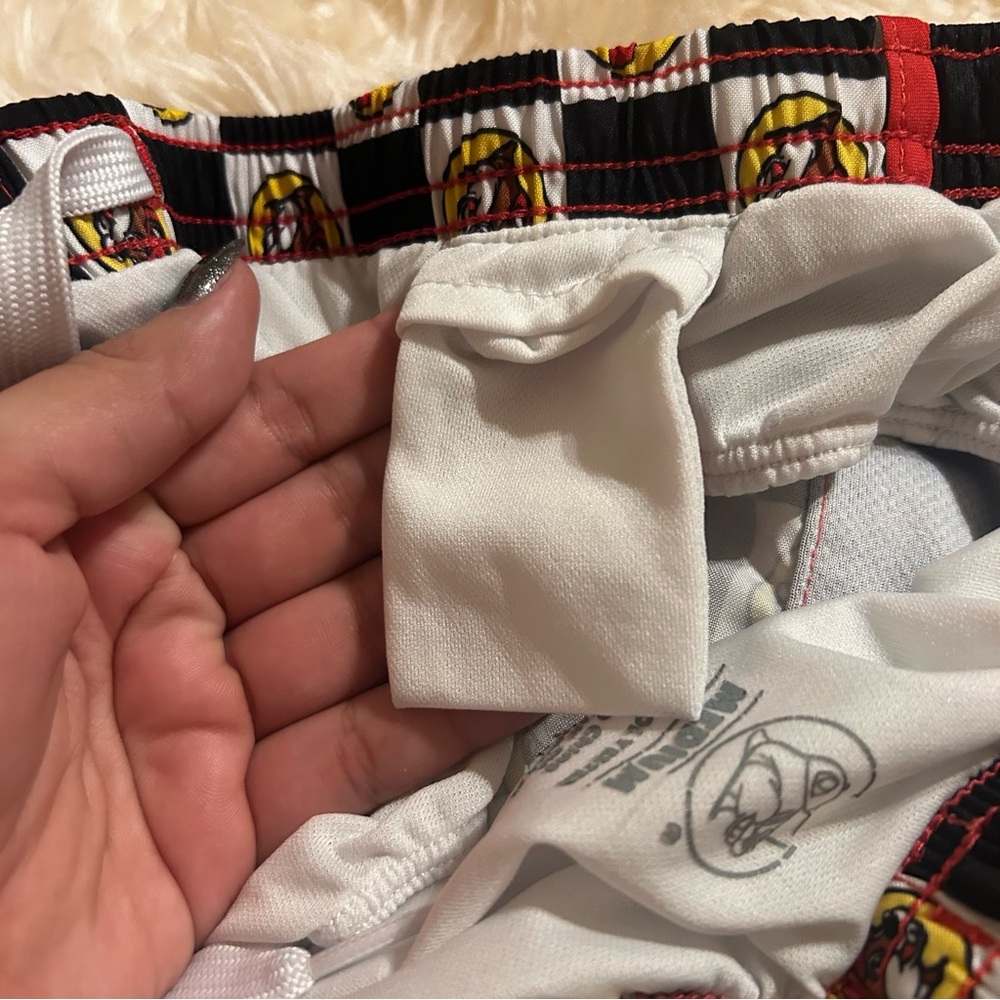 Buc-ee’s Adult Logo Shorts Sz Medium - Picture 4 of 5
